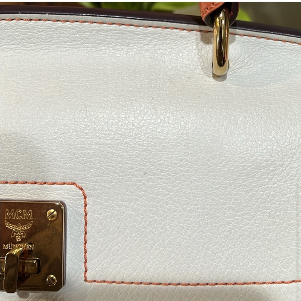 MCM EUC  White/ Orange leather croc embossed Handbag - Picture 4 of 12